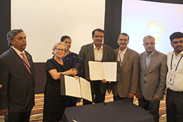 Sahyadri-signs-an-MOU-with-Florida-International-University,-USA